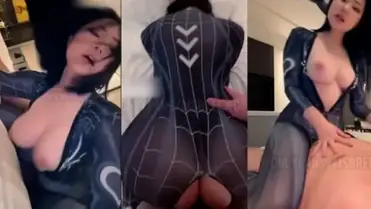 Cosplay Spider Woman Wikwik Becek poster