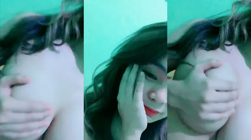 Dek Theresya Toge Cantik Pamer Wajah Mulus backdrop