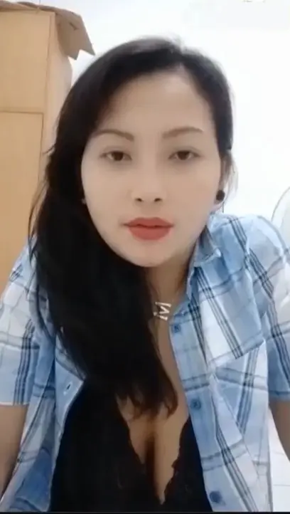 Live Show Indo Panas Host Cantik Viral 2026 backdrop